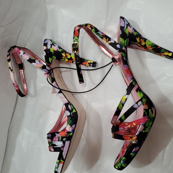 Jessica Simpson black hibiscus tropical floral strappy ankle strap heels size 11 - Picture 11 of 16